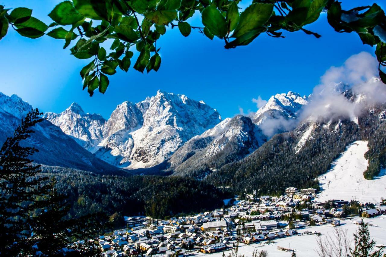 Klass 103 Kranjska Gora Exteriör bild